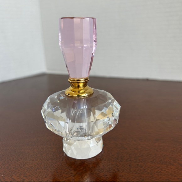 Perfume Scent Bottle with stopper Pink Top Refillable - Picture 3 of 7